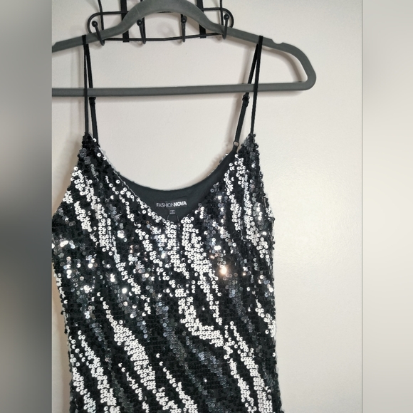 Fashion Nova (Size S) Black & White "Selena" Fully Sequin Maxi Dress (NEW-NWT) - Picture 4 of 14